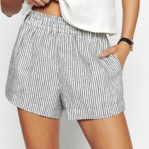 Reformation Mila Linen Short